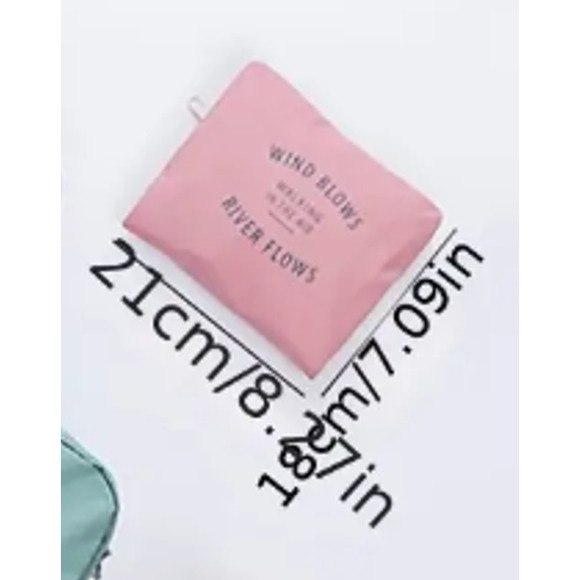 Pink Travel Bag, Portable, Lightweight, Large Storage Capacity Folds up New - Picture 8 of 8